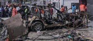 تفجير انتحاري بسيارة ملغومة عند تقاطع قريب من مقر الرئيس الصومالي في العاصمة مقديشو