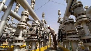 وزير النفط العراقي إحسان عبد الجبار إن وصول النفط لسعر 100 دولار للبرميل لن يكون مستداما