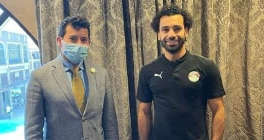 وزير الرياضة يلتقي محمد صلاح علي هامش زيارته للمعسكر التدريبي للمنتخب