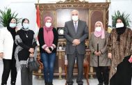 محافظ قنا يستقبل أعضاء مجلس أمناء أنشطة نادي الفتيات