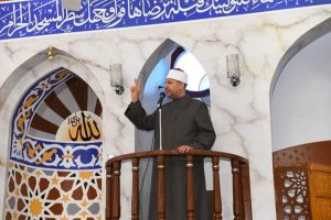 محافظ قنا يفتتح أعمال إحلال وتجديد مسجد خالد بن الوليد بحجازة