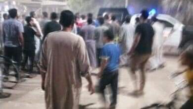 إصابة شخصين إثر تصادم تروسيكل بحائط بمدينة نجع حمادي