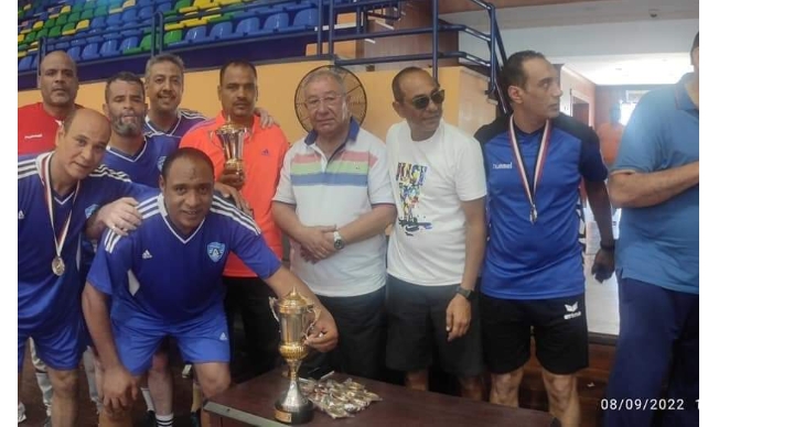 حصول فريق كرة اليد لشركة مصر للالومنيوم علي المركز الثاني في بطولة الشركات النسخه ٥٥
