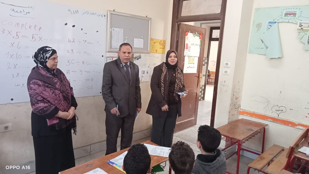 الدكتور مصطفى عبداللطيف وزيارة لمدرسة النهضة الرسمية المتميزة للغات