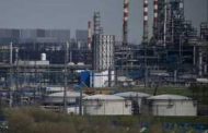 الاتحاد الأوروبي حظر منتجات النفط الروسية اعتبارا من 5 فبراير الجاري