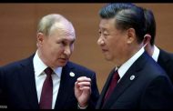 الرئيس الروسي فلاديمير بوتين الأحد أن العلاقات الروسية-الصينية في ذروتها