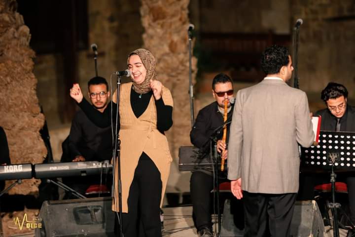 المطربة ندى عماد تطرح أحدث أغانيها بعنوان 