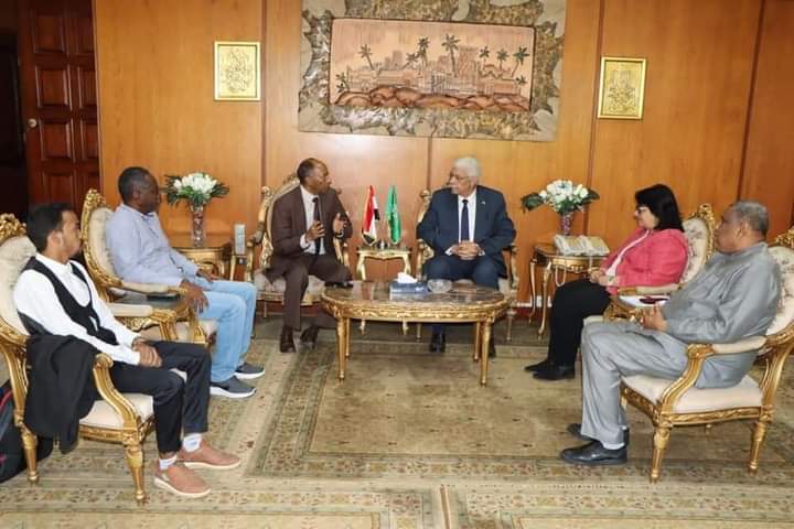 رئيس جامعة المنوفية يستقبل وفد مركز التكامل السوداني المصري