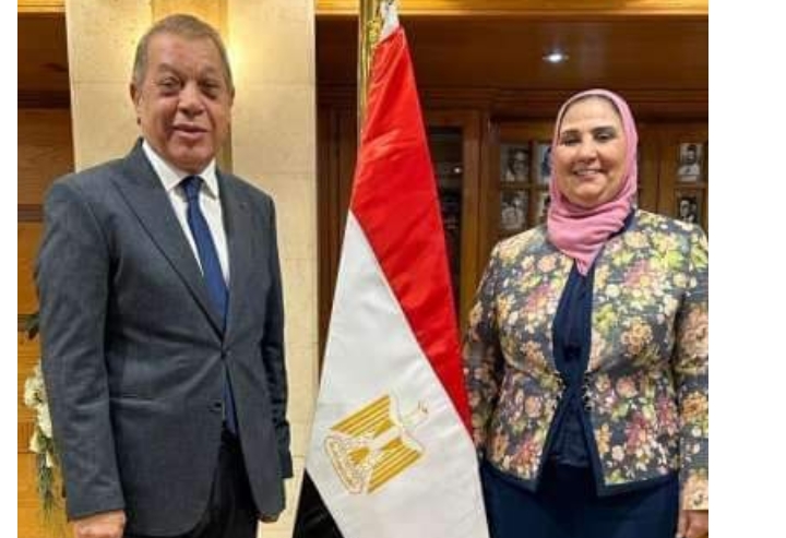 شرشر للدكتورة نيفين القباج: شكر ماكرون لـ«الهلال الأحمر» وسام على صدر كل مصري