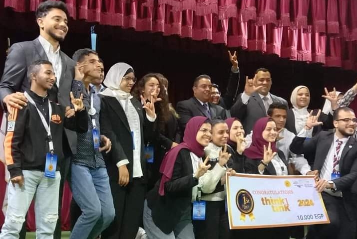 طلاب جامعة المنوفية من ذوي القدرات الفائقة في المركز الأول والثالث بالملتقي القمي للمبادرات الطلابية للجامعات المصريه 