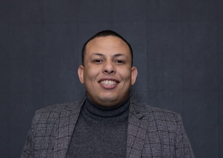 مؤمن أشرف: المنصات الوهمية تهدد الأمان الرقمي بتلاعبها بأسماء المؤسسات الكبرى
