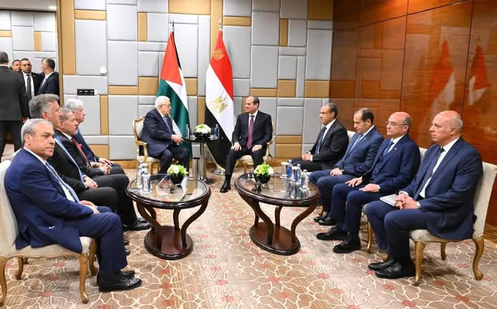 الرئيس السيسى يلتقى الرئيس الفلسطيني أبومازن بموسكو