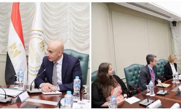 وزير التربية والتعليم يلتقى بوفد من البنك الدولى لبحث سبل تعزيز أوجه التعاون المشترك فى مجال التعليم قبل الجامعى