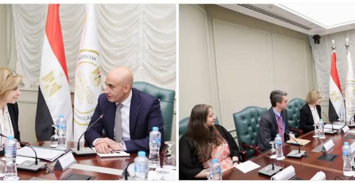 وزير التربية والتعليم يلتقى بوفد من البنك الدولى لبحث سبل تعزيز أوجه التعاون المشترك فى مجال التعليم قبل الجامعى