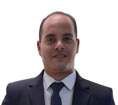 تهنئة بالتعيين مدرسا بقسم الهندسة