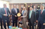عميد كلية الحقوق بقنا يستقبل نقيب المحامين ويؤكد على دور الكلية في تخريج أجيال قادرة على حمل أمانة العدالة