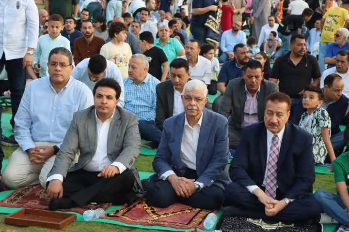 رئيس جامعة المنوفية ومحافظ المنوفية يؤديان شعائر صلاة عيد الأضحى وسط أهالي المحافظة بنادى جمهورية شبين