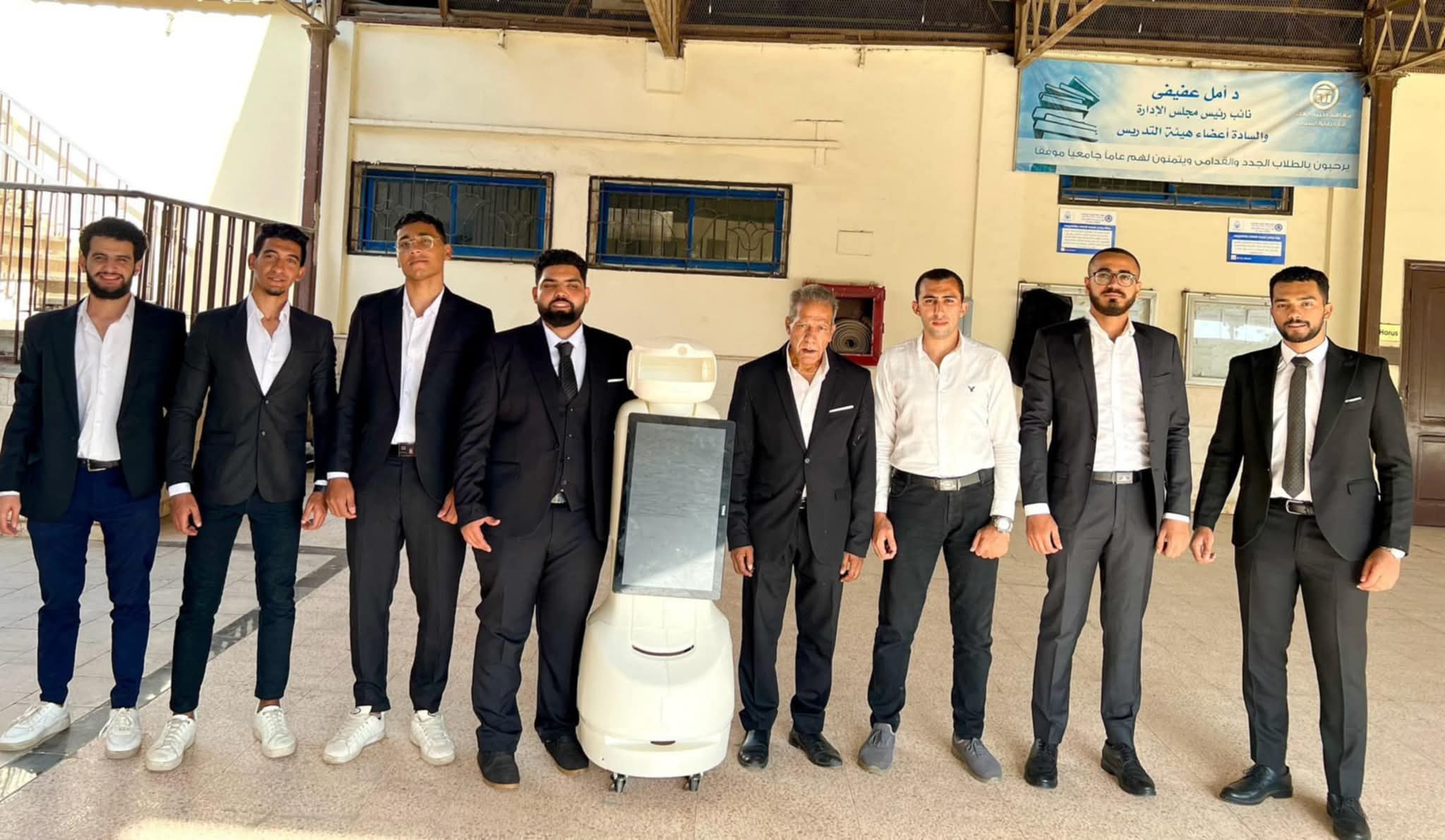 تفاصيل مشروع الجرسون الآلي لطلاب معهد طيبة العالى للهندسة والذى تم قبوله فى مؤتمر دولى