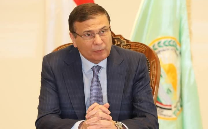 وزير الزراعة يطمئن على حالة مسئول حماية الأراضي بسوهاج بعد الاعتداء عليه خلال حملة إزالة تعديات