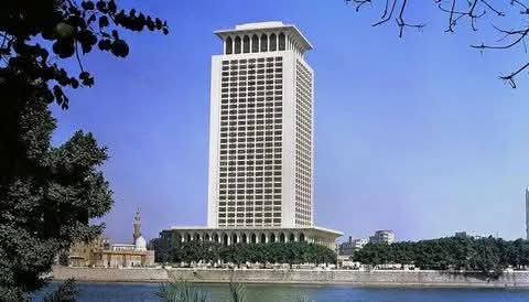 مصر وقطر تؤكدان تحقيق تقدم بمفاوضات هدنة غزة وتكشفان سبب تعليقها