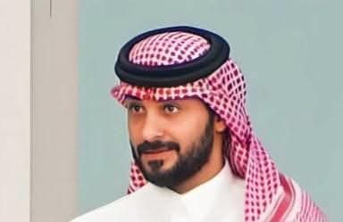 مطلق الخالدي: رحلة صانع محتوى وشاعر يلهم الشباب العربي