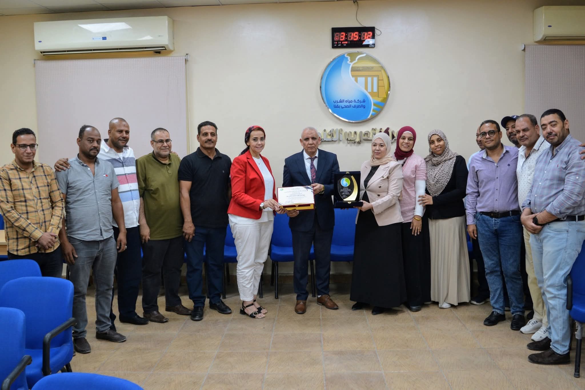 القابضة للمياه تكرم مركز التدريب الاقليمي بشركه مياه قنا لحصوله على مستوى اول متميز