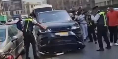 القبض على كويتي الجنسية في حالة سكر تسبب فى حادث كبير أعلى كوبري أكتوبر