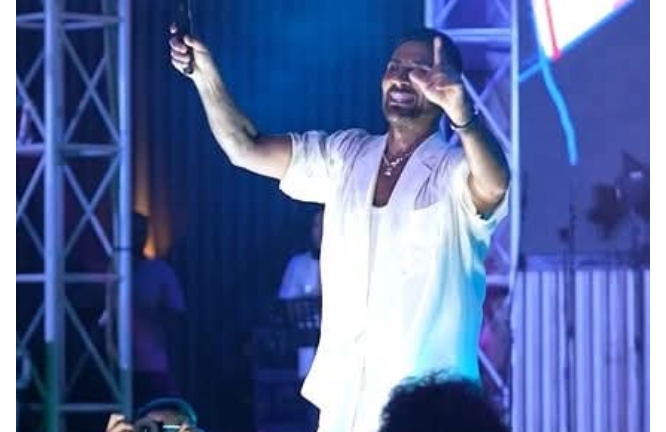 النجم المصري أحمد سعد يقيم في فندق “وايت هيلز” الفاخر ويشيد بكونه علامة مشرفة للسياحة المصرية