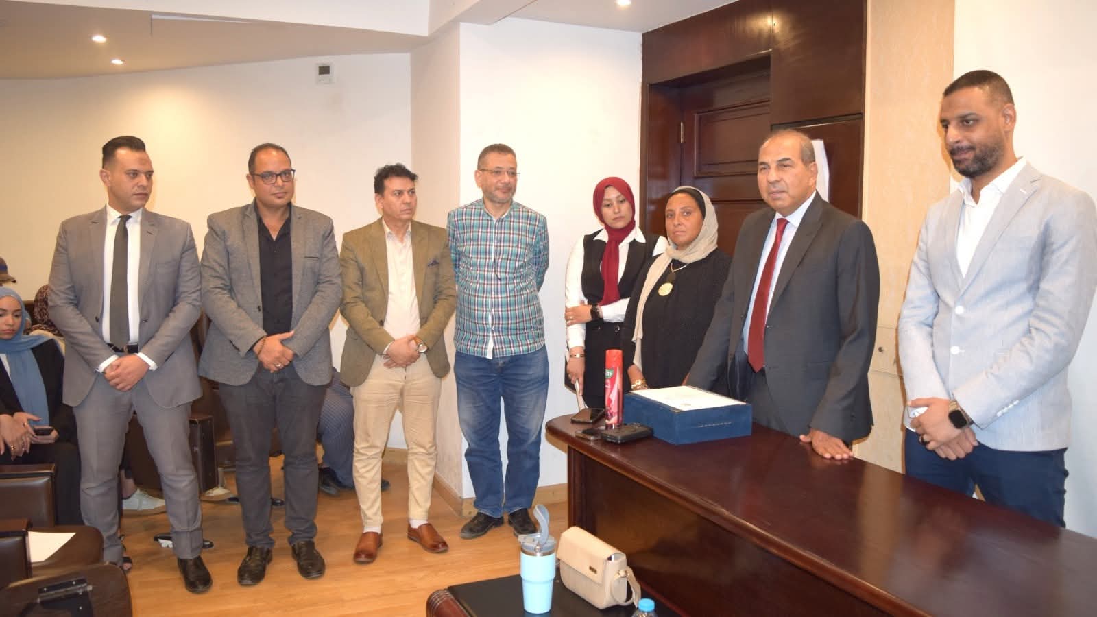 بحضور رئيس شُعبة المصدرين نيابة عن أيمن العشري غرفة القاهرة تنتهي من برنامج لإعداد جيل جديد من طلبة الجامعات للتصدير