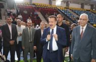 محافظ المنوفية ورئيس جامعة المنوفية يلتقيان 155 حالة من الأسر الأولى بالرعاية وذوى الهمم ويسلمان مساعدات مالية وعينية بقيمة تقارب 