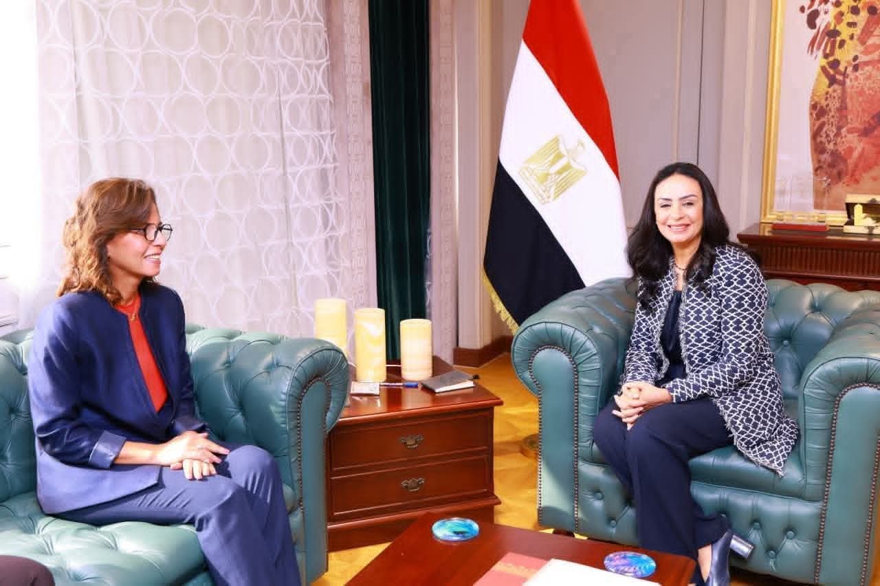 وزيرة التضامن الاجتماعي تلتقي المدير التنفيذى للأكاديمية الوطنية للتدريب