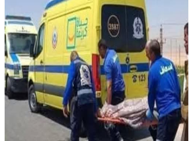 عاجل مصرع شخص وإصابة آخر إثر حادث انقلاب سيارة من نوع 