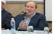 .د. صديق عفيفى : نهنىء طلابنا المشاركين  فى مسابقة الوزارة بمجال  البوستر الدعائى