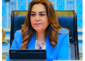 مناقشة رسالة ماجستير بآثار قنا حول نقود مدينة مشهد من العصر التيموري حتى القاجاري
