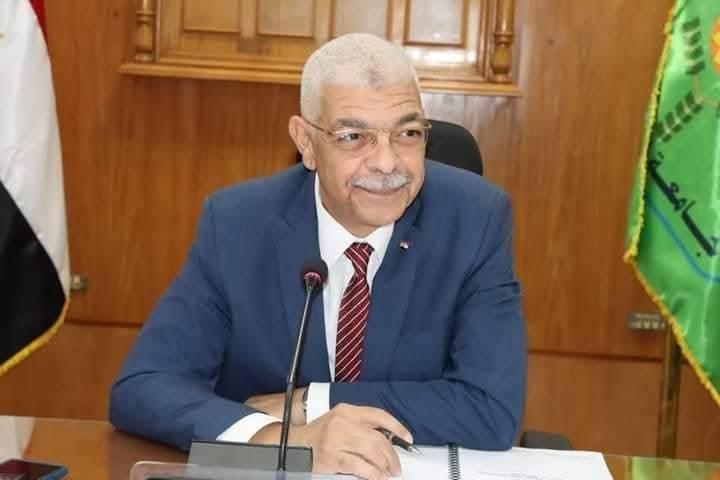 نجاح فريق طبي بمعهد الكبد القومي بجامعة المنوفية في استخراج مسمار حاد من أمعاء طفلة ٧ سنوات في 20 دقيقة