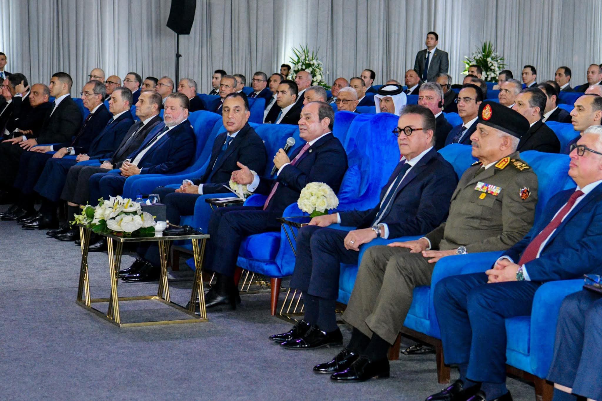 الرئيس السيسى يشهد أفتتاح عدد من المحطات البحرية بالمنطقة الأقتصادية لقناة السويس