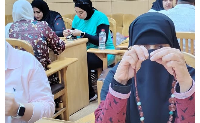 الوحدات الزُخرفية للأسلاك النحاسية بإعداد القادة