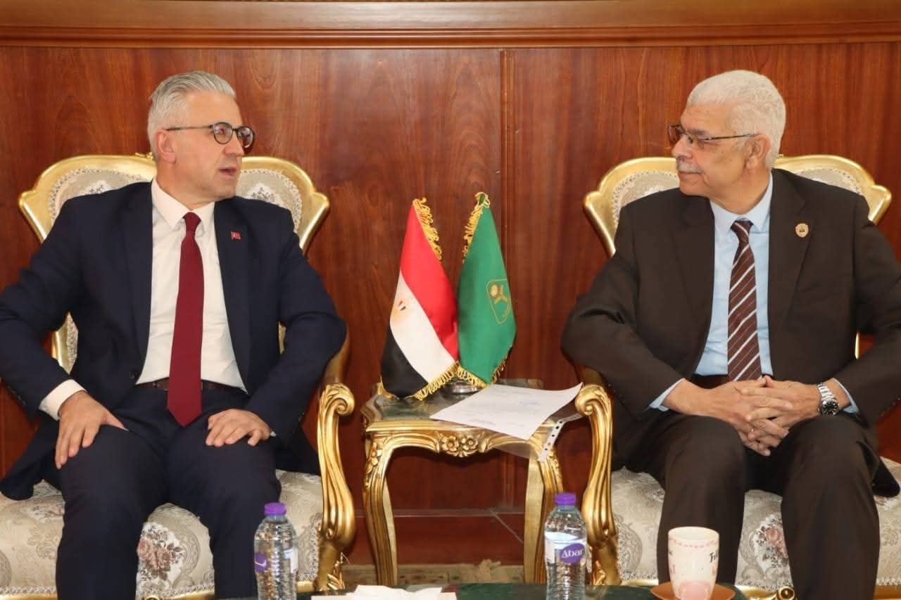 رئيس جامعة المنوفية يستقبل المستشار التعليمي بسفارة الجمهورية التركية بالقاهرة ويبحث سبل التعاون المشترك