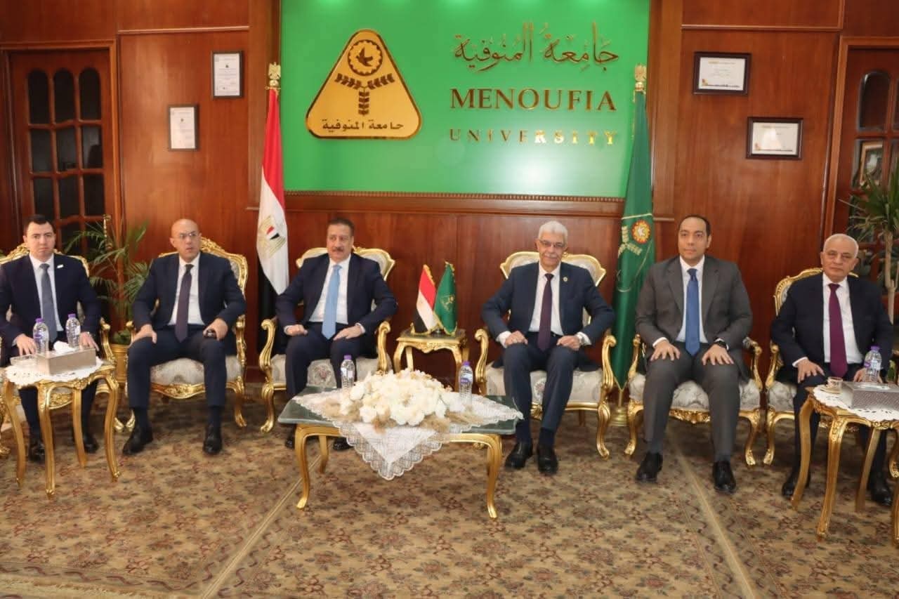 رئيس جامعة المنوفية يستقبل المحافظ وضيوف الجامعة في احتفال العيد التاسع والأربعين للجامعة