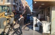 رئاسة حى جنوب الغردقة : إيقاف أعمال بناء مخالفة بمجاويش والتحفظ على المعدات المستخدمة .. وإزالة تنده إشغال طريق بالمدارس