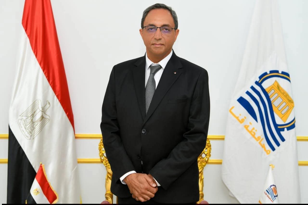 محافظ قنا يوجه بتعديل موعد امتحان الصف الثاني الثانوي استجابة لشكاوى الطلاب
