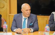 محافظ قنا يناقش أبرز القضايا الخدمية والاستثمارية مع أعضاء مجلسي النواب والشيوخخ