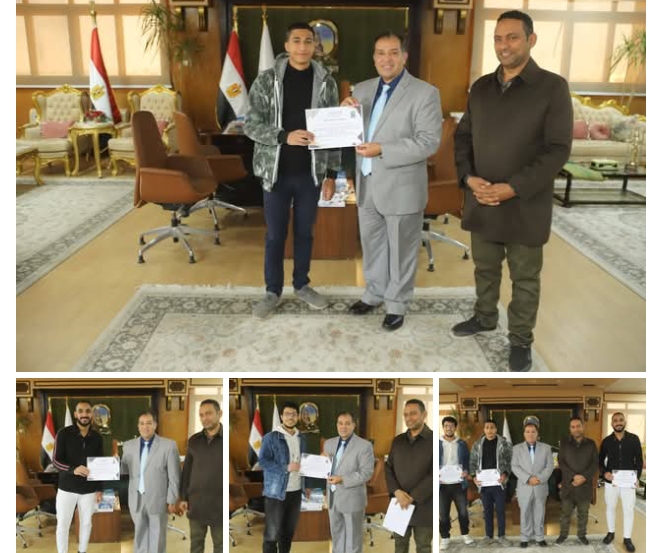 رئيس جامعة قنا يكرم فريق عمل تطبيق «قرار»