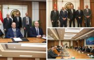 وزير قطاع الأعمال العام يشهد توقيع 