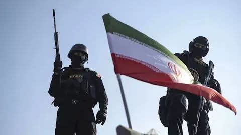 طبول الحرب تقرع أمريكا لرعاياها غادروا إيران فورًا