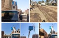 إنارة مداخل القرى والمقابر بنجع الجربة والشقيفي بنجع حمادي قنا / ممدوح السنبسي   أكد الدكتور خالد عبدالحليم، محافظ قنا، أن المحافظة تعمل جاهدة على تحسين مستوى منظومتي الإنارة والنظافة بكافة القرى والمراكز، بما يضمن تحقيق حياة كريمة للمواطنين.  وأشار محافظ قنا، إلى أن هذه الأعمال تمثل أولوية قصوى في خطة العمل اليومية، لما لها من تأثير مباشر على الصحة العامة وسلامة المواطنين على الطرق، موجهًا بضرورة المتابعة الميدانية المستمرة ورفع كفاءة الخدمات المقدمة لتعزيز المظهر الحضاري اللائق وفق رؤية الدولة للتنمية المحلية المستدامة.  ومن جانبه، تابع سيد تمساح، رئيس الوحدة المحلية لمركز ومدينة أبوتشت، مع رؤساء الوحدات القروية، سلسلة من الأعمال الميدانية المكثفة، حيث شملت الجهود نظافة وتمهيد طريق 