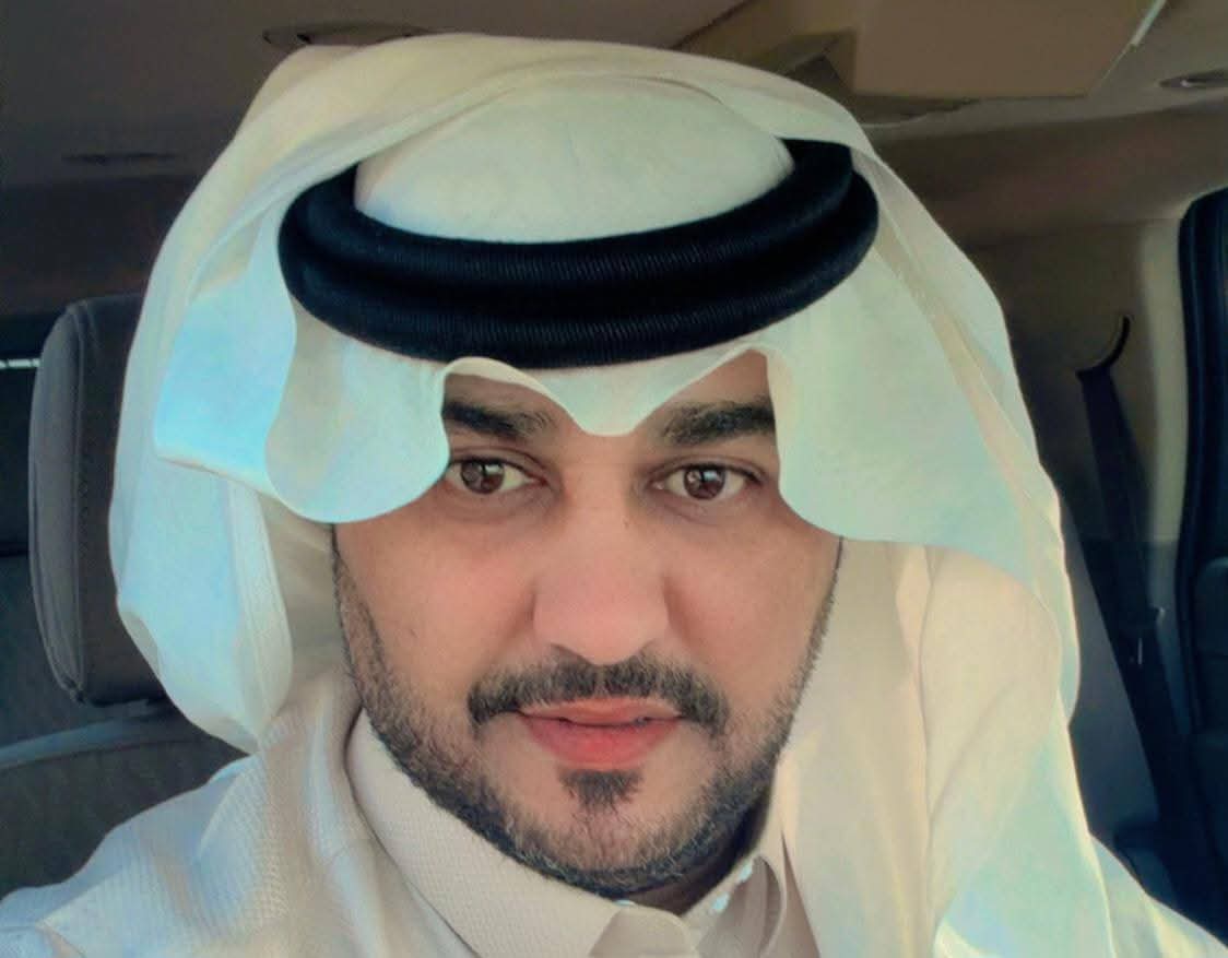 عوض علي الزهراني.. صوت الفن الذي يخطف الأضواء