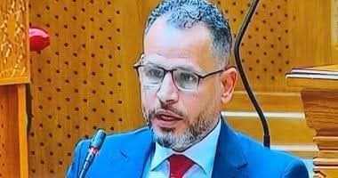 نائب برلماني يقترح مد عمل المطاعم و الكافيهات السياحية ٣ ساعات إضافية