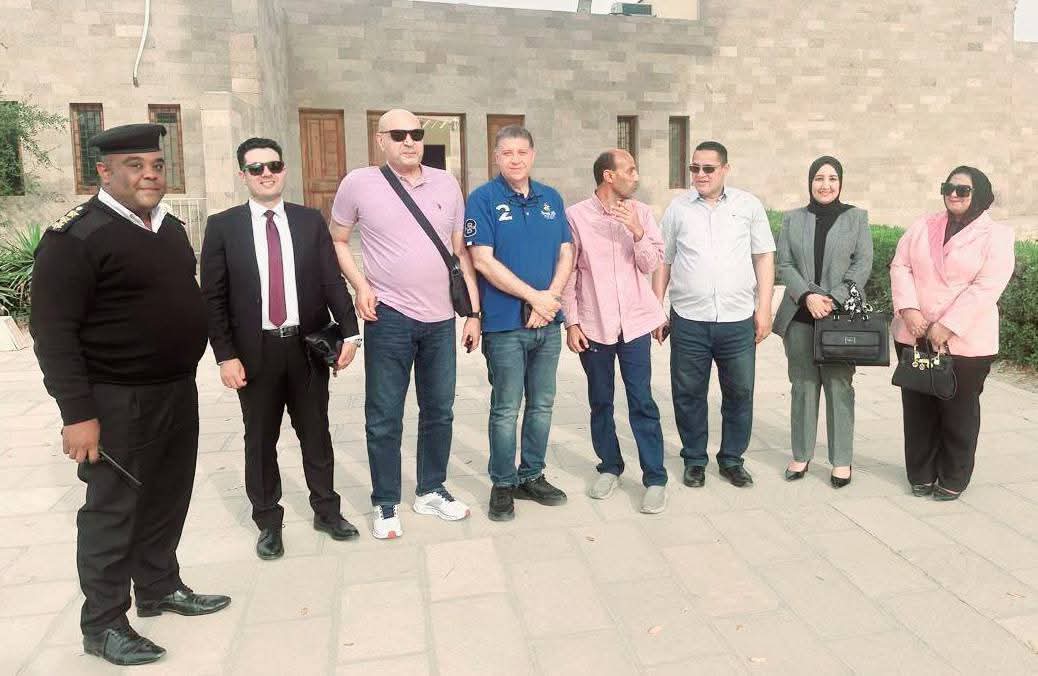معبد دندرة يستقبل ضيوف ندوة القضاء الدستوري بحقوق قنا في جولة تجمع القانون بالحضارة