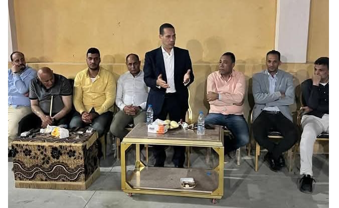 النائب سيد عبد الجليل يلتقي أهالي التل الكبير لبحث مطالبهم وتعزيز الخدمات العامة